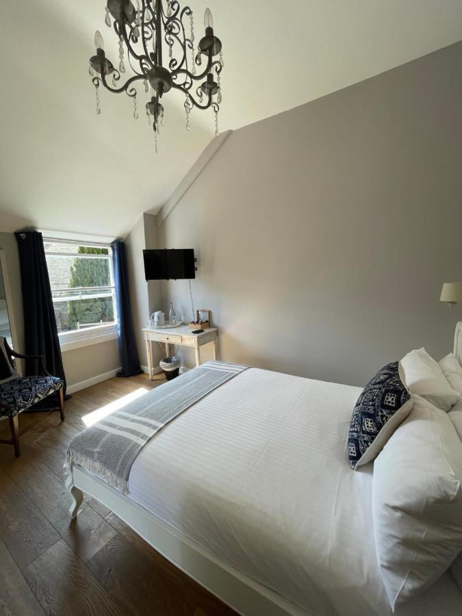 The Queen Matilda Country Rooms Avening Eksteriør bilde