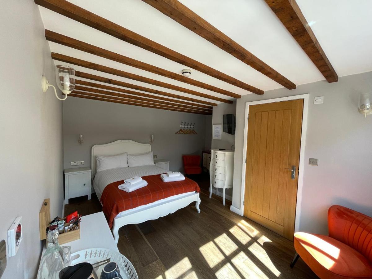The Queen Matilda Country Rooms Avening Eksteriør bilde